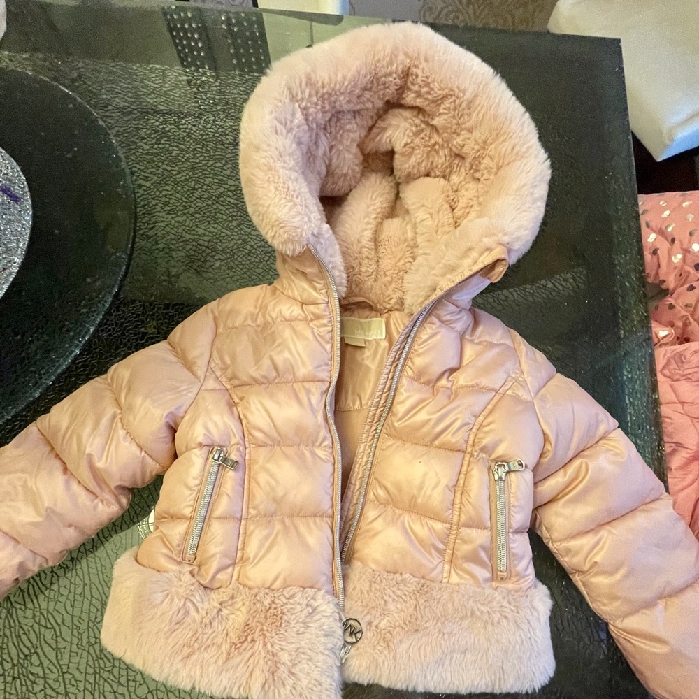 Beautiful pearl pink hooded puffer, NWOT